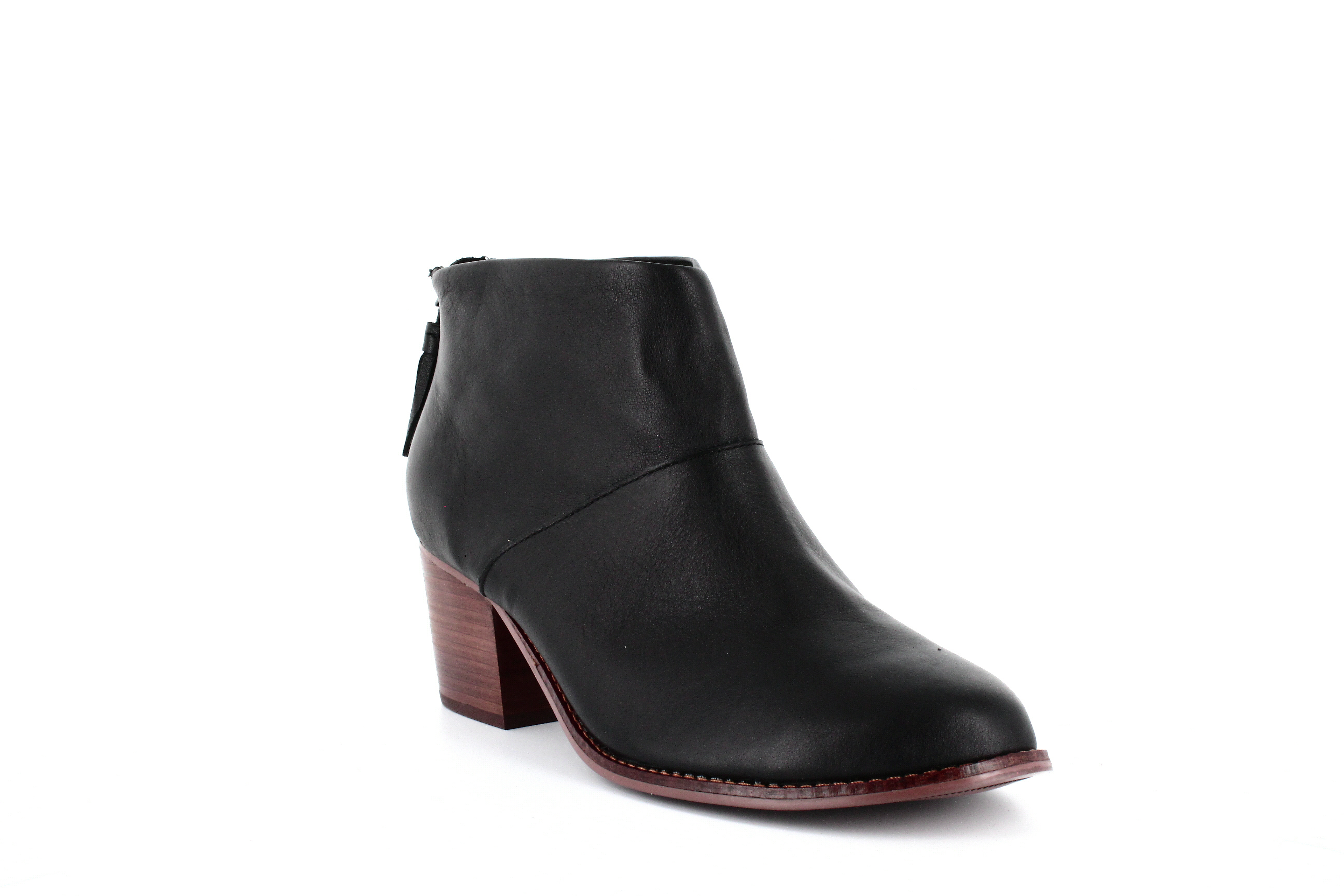 leila booties steve madden
